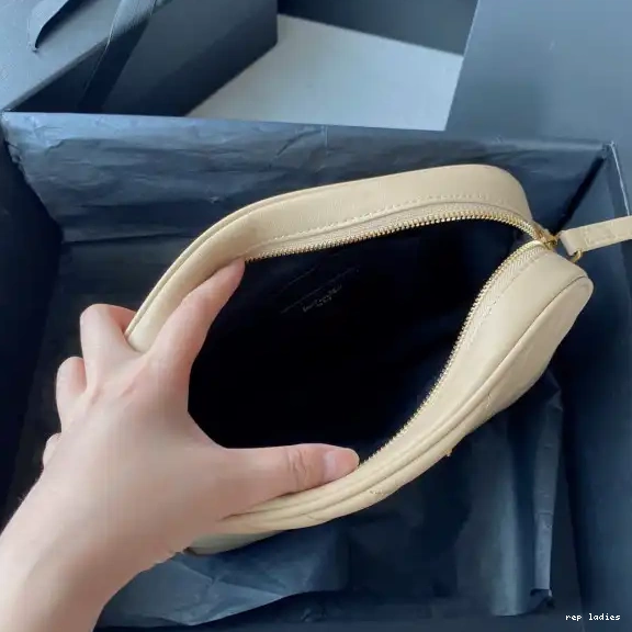 Rep ladies REP LOU YSL CAMERA BAG-23*16*6CM 0610